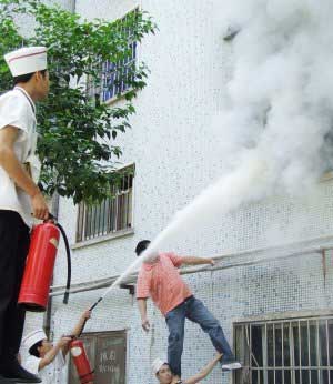 扬州市区南宝带一出租屋起火无人员伤亡