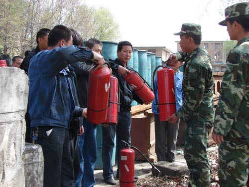 普及消防知识 麦积消防构建平安天水/图