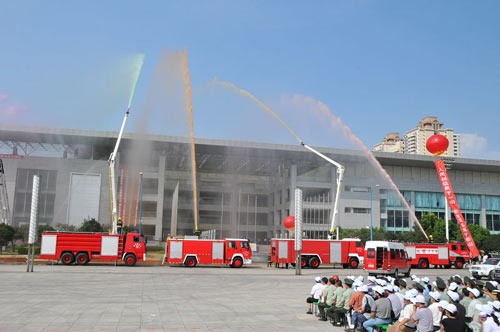 黔西南举行大跨度大空间联合消防演习