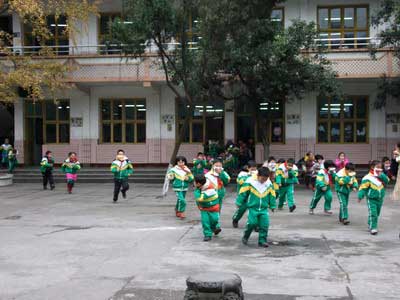 犍为消防开展学校四个能力建设演练（图）