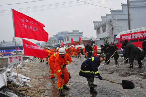 来自冰雪中的感动 铜仁消防抗冻救灾纪实