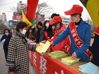 志愿者服务日：平凉消防借力服务群众