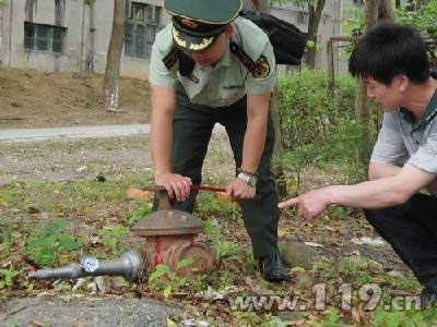 武宁消防备战高考 开展演练及火患排查