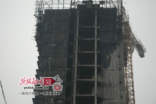 石市在建高楼屡失火 不合格保温材料惹祸