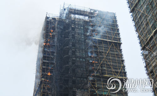 在建豪宅“京都城”火灾系工地电焊引发