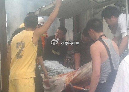 微博爆料：南通一羽毛球厂发生火灾致4死