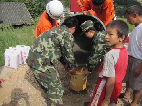 重旱区的女兵日记 尽显军民鱼水深情