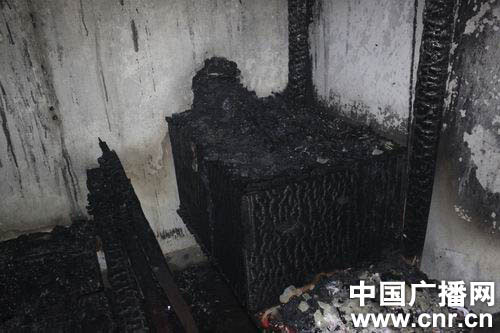 组图：福建将乐白云古寺大火 部分经文被毁