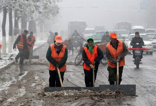 美国中部暴风雪6死 盘点暴雪造成的事故