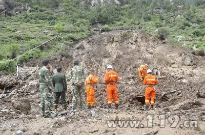 四川金川泥石流事故致6人死亡 消防急援