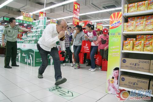 南通“世界家庭日”挑战消防趣味赛