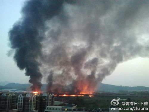 网友实拍广州油罐车爆炸 讲述震惊感受/图