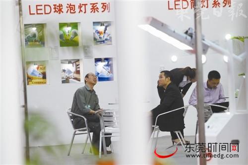 LED产业聚集区胎动8企业发起成立行业协会