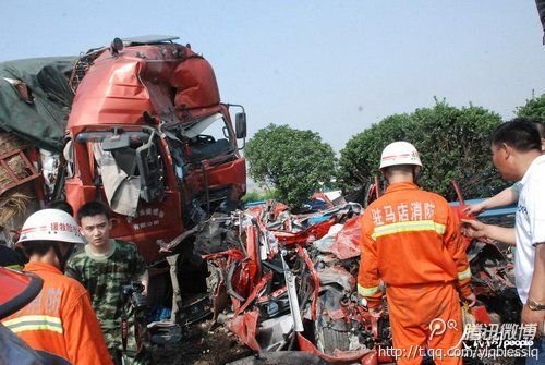 京港澳高速驻马店段重大交通事故 9死49伤