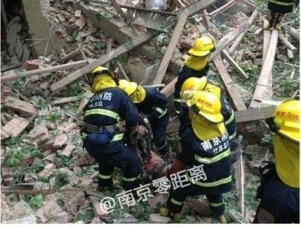 现场图：南京理工实验室爆炸已致1死3重伤