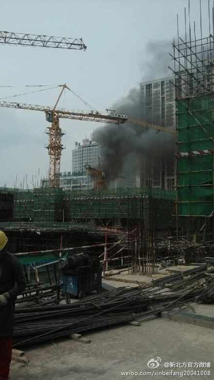 微博爆料：沈阳华润在建项目工地突发火灾