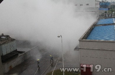 化工厂甲基氯硅烷泄漏 嘉兴消防冒险关阀