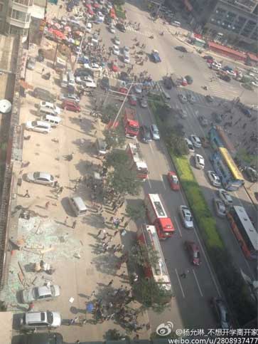 现场直击：太原体育南路饭店爆炸 浓烟滚滚