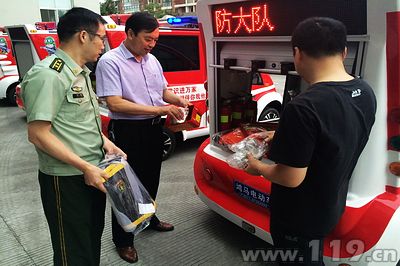 泰州配多功能消防巡逻车 推进消防装备建设