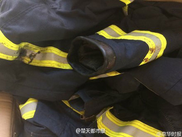 天津滨海爆炸已致11名消防员牺牲 多名失联