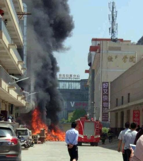 安康九州物流园发生火灾 无人员伤亡