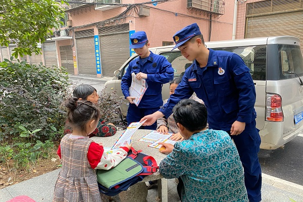 湖南：衡阳消防多举措推进冬季农村消防宣传