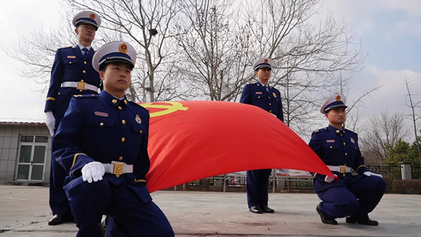 北京石景山消防支队隆重举行全国“两会”安保誓师出征仪式