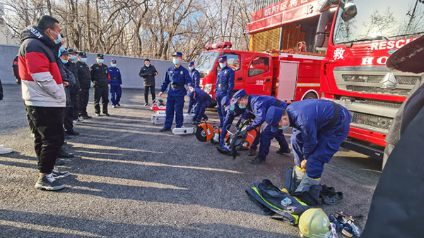 北京朝阳区安家楼小型消防救援站今天揭牌启用