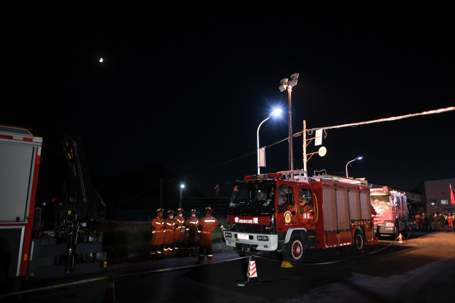 青海柴达尔煤矿事故 致19人被困