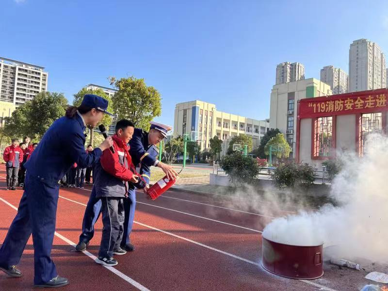 安徽：马鞍山消防联合广播电台开展校园消防安全宣传同步直播活动