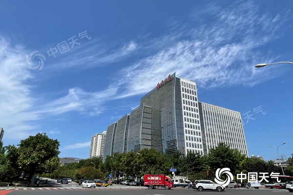 南方多地40℃高温频现 晋陕局地或现极端降水