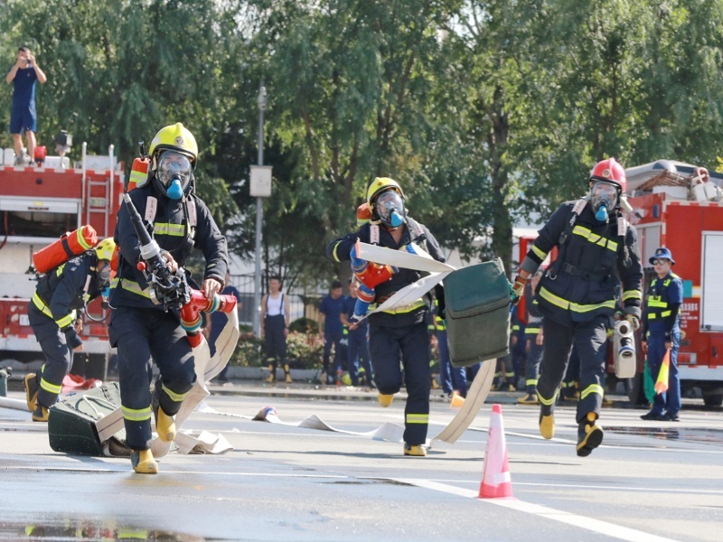 吉林：长春消防整建制实战化比武竞赛暨第六届消防运动会预赛奋楫破浪