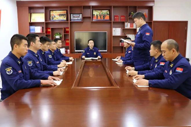 学习两会精神 凝聚奋进力量丨随州消防掀起学习全国“两会”精神热潮