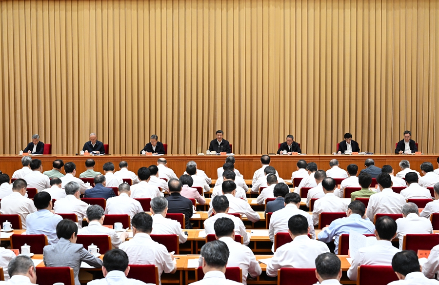 习近平在全国生态环境保护大会上强调 全面推进美丽中国建设 加快推进人与自然和谐共生的现代化