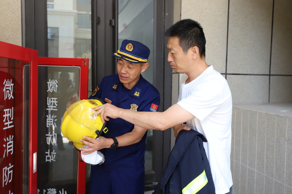 甘肃天水：麦积区消防救援大队深入辖区人员密集场所开展消防产品专项检查