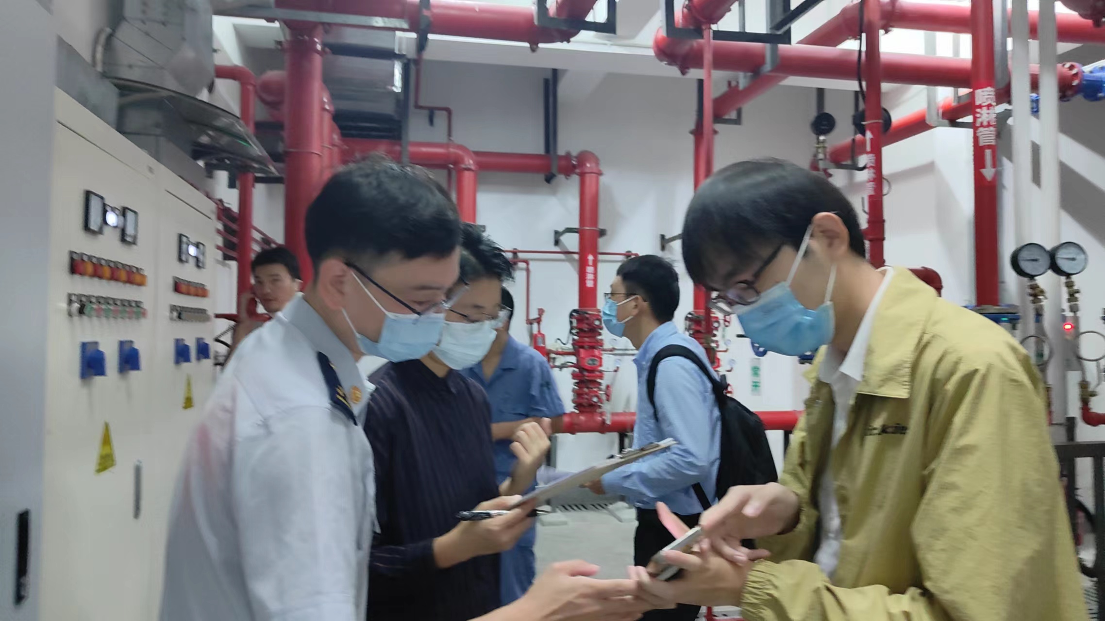上海市长宁区消防救援支队与中国质量认证中心开展科技研讨