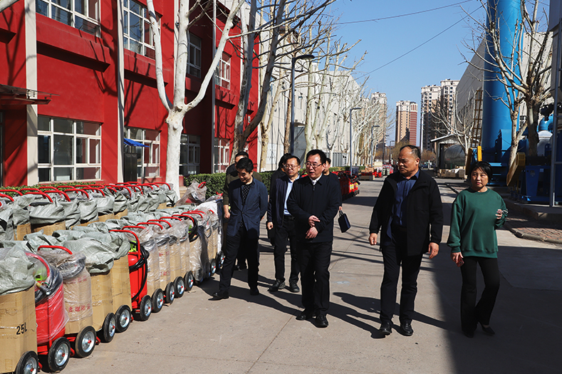 天津市总工会副主席张秀强一行到天消所调研指导